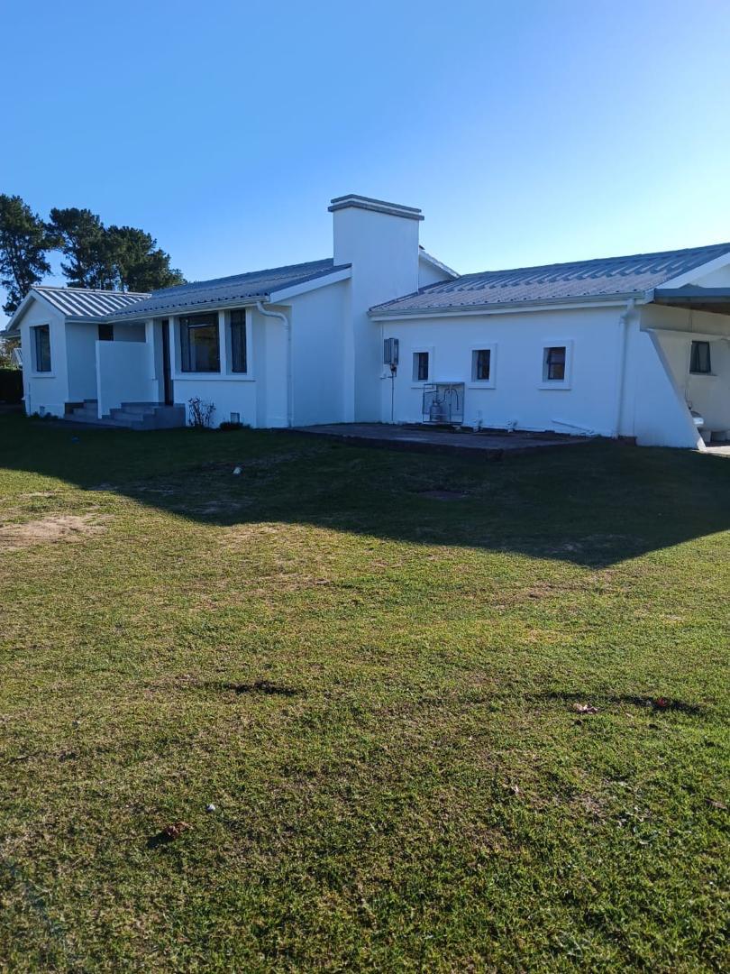 To Let Commercial Property for Rent in Rondevlei Western Cape